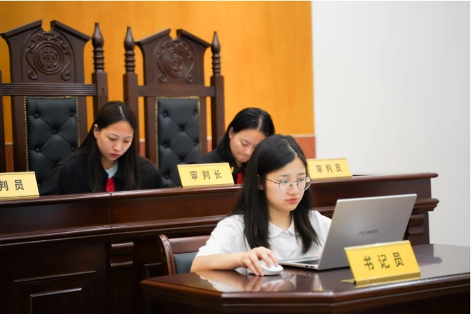 业主在小区里面发生意外造成人员财产损失，物业公司需要负责吗？